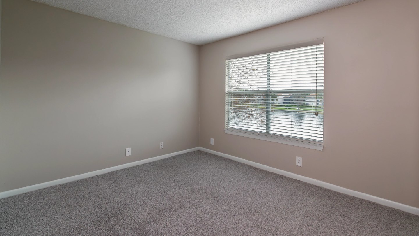 The View at Waters Edge Image 56