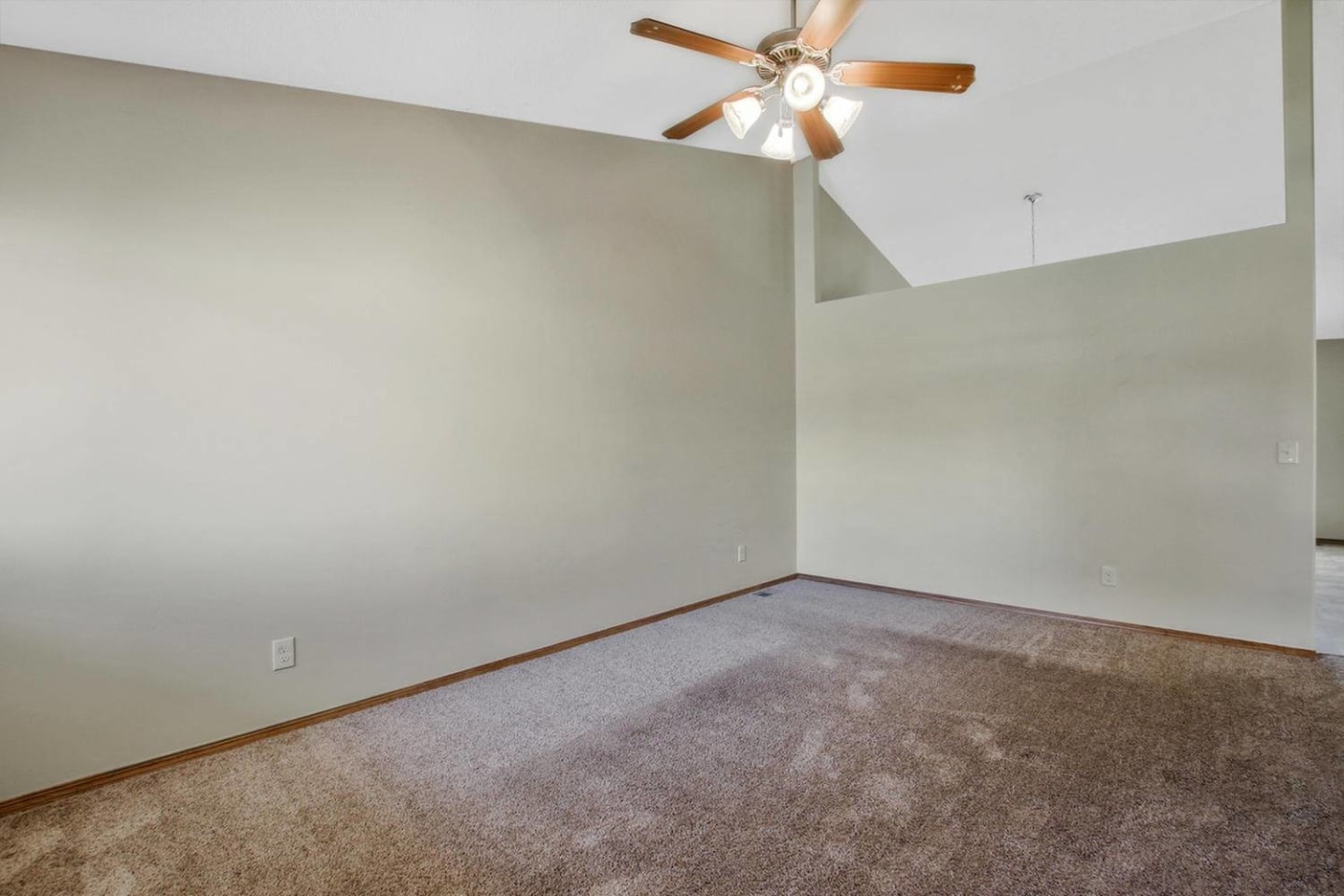 Lakeside Townhomes Image 11