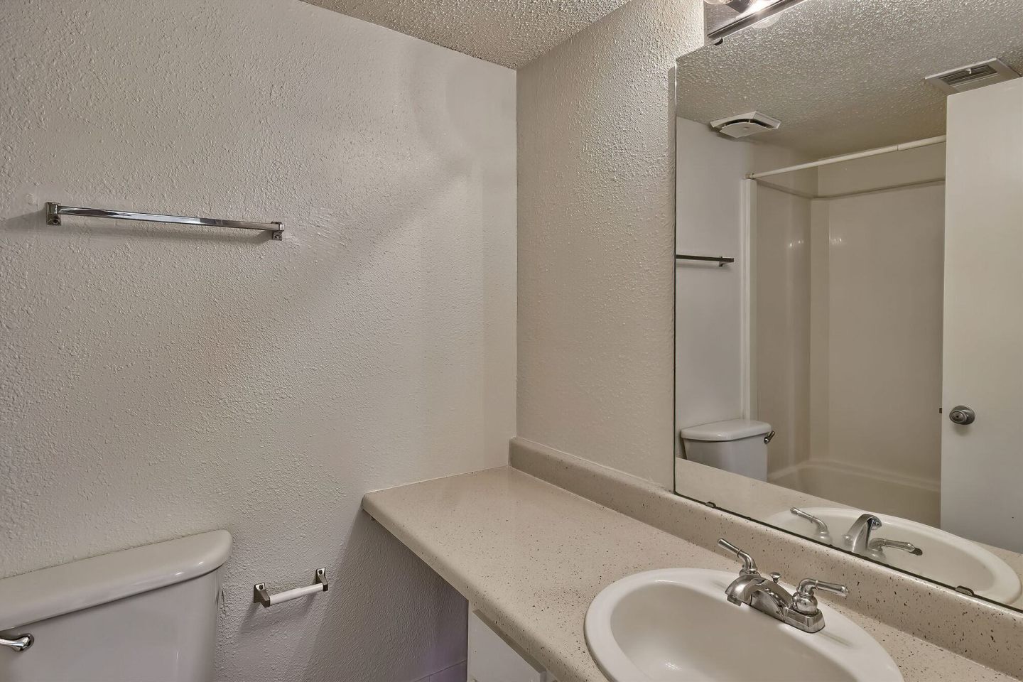 The Farrington Apartment Homes Image 8