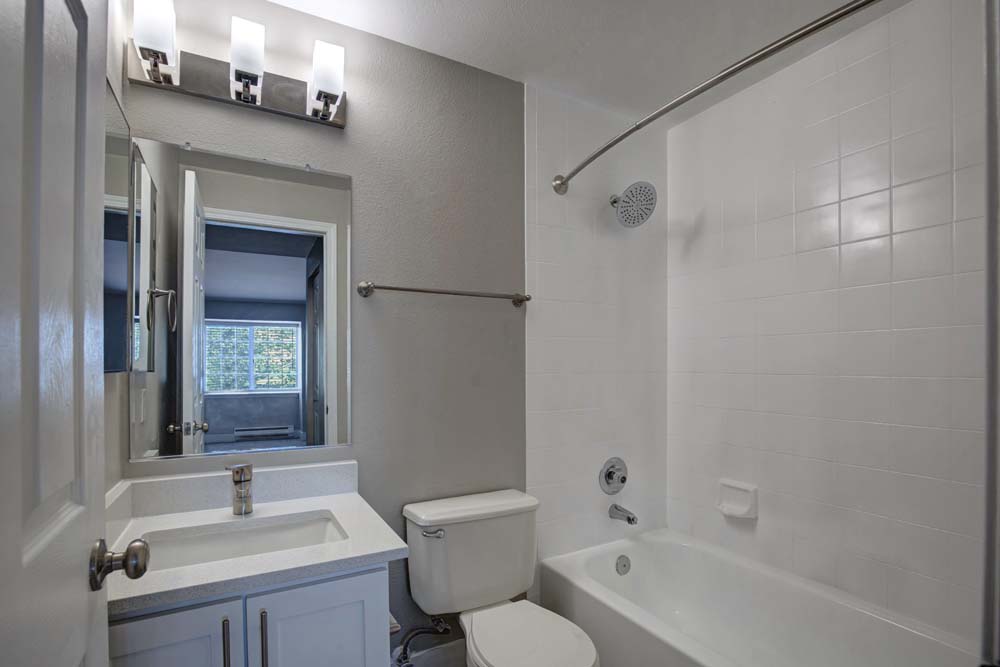 Chandlers Bay Apartments Image 9