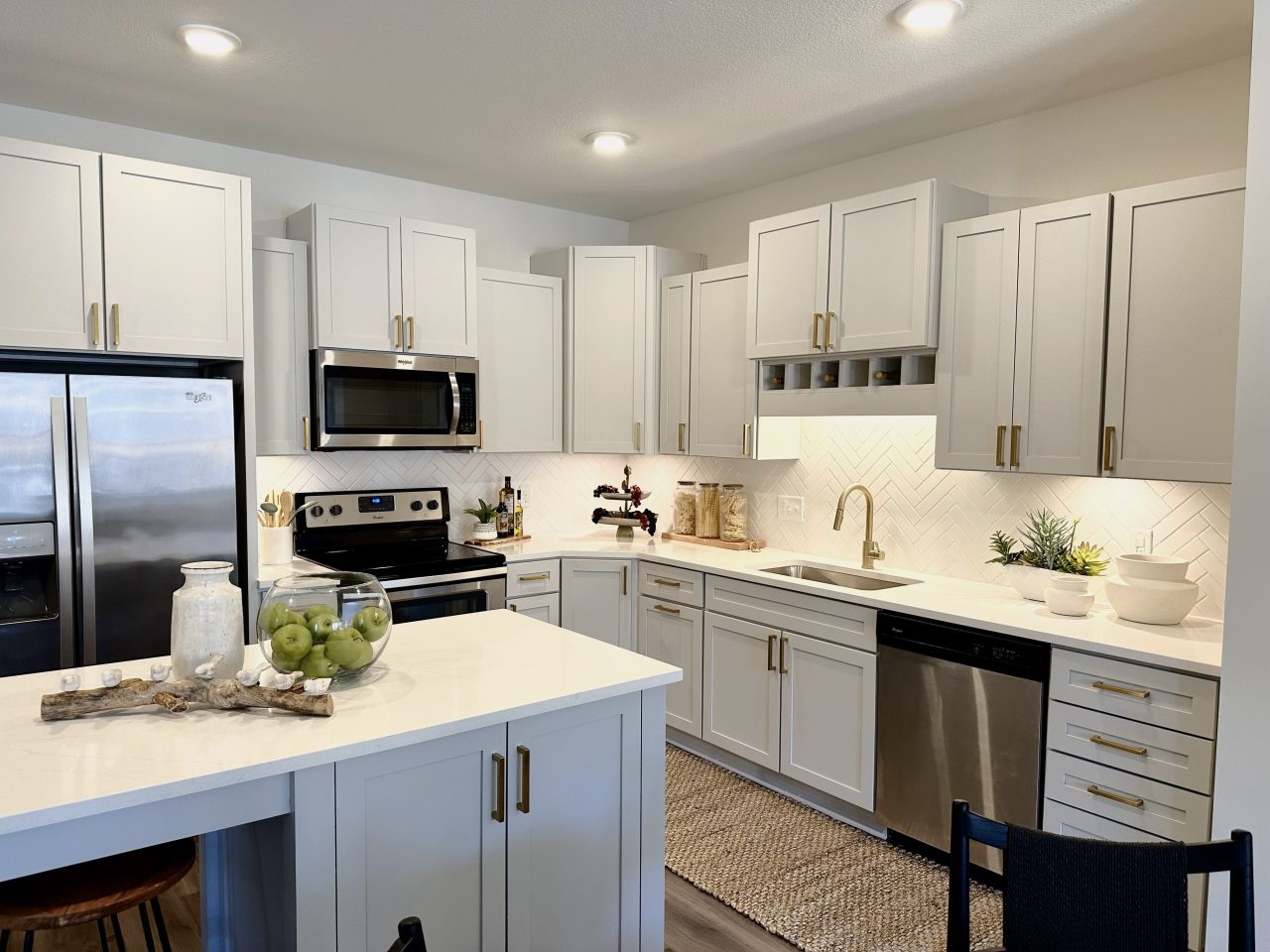 610 West Image 3