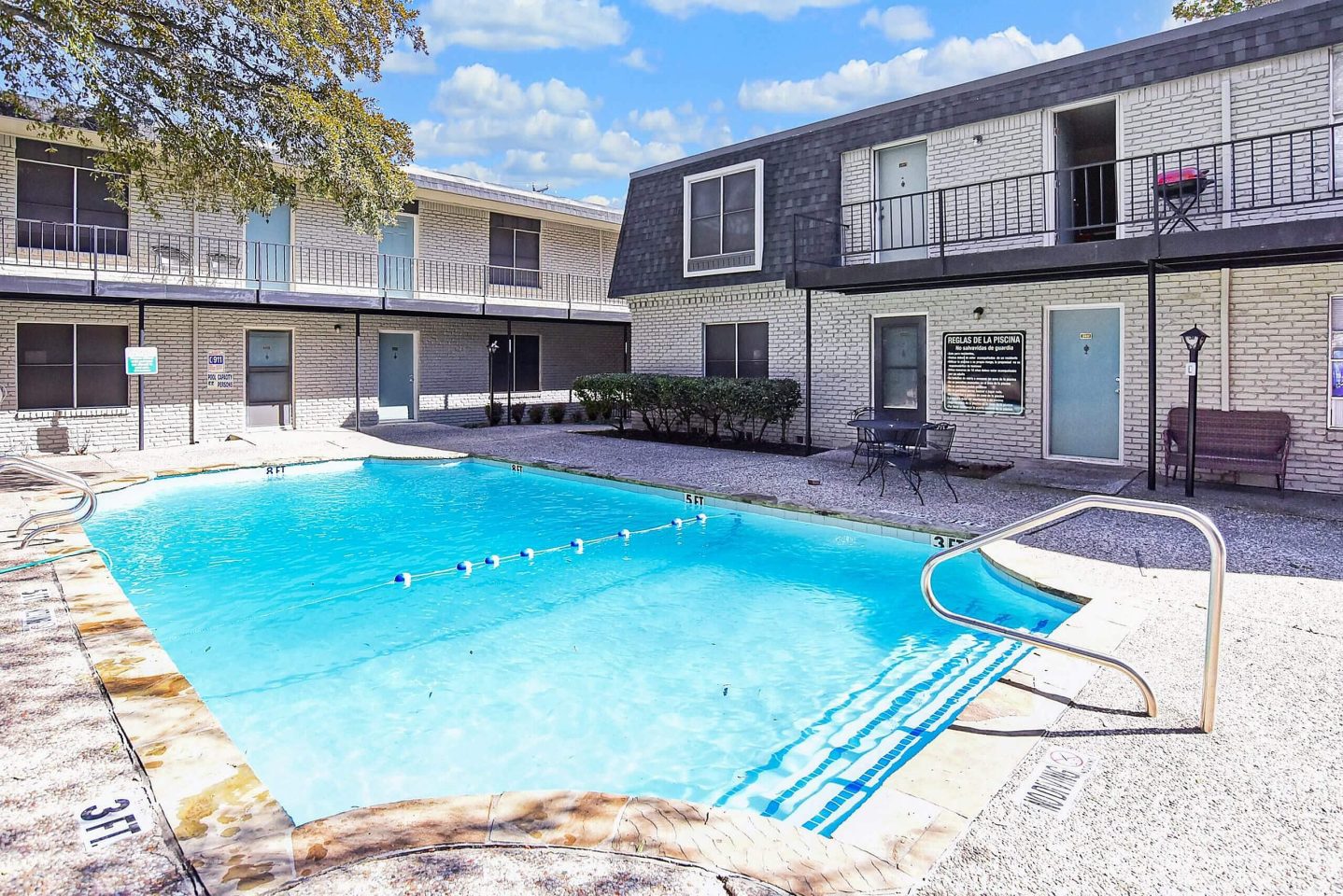 Ridgmar Oaks Image 64