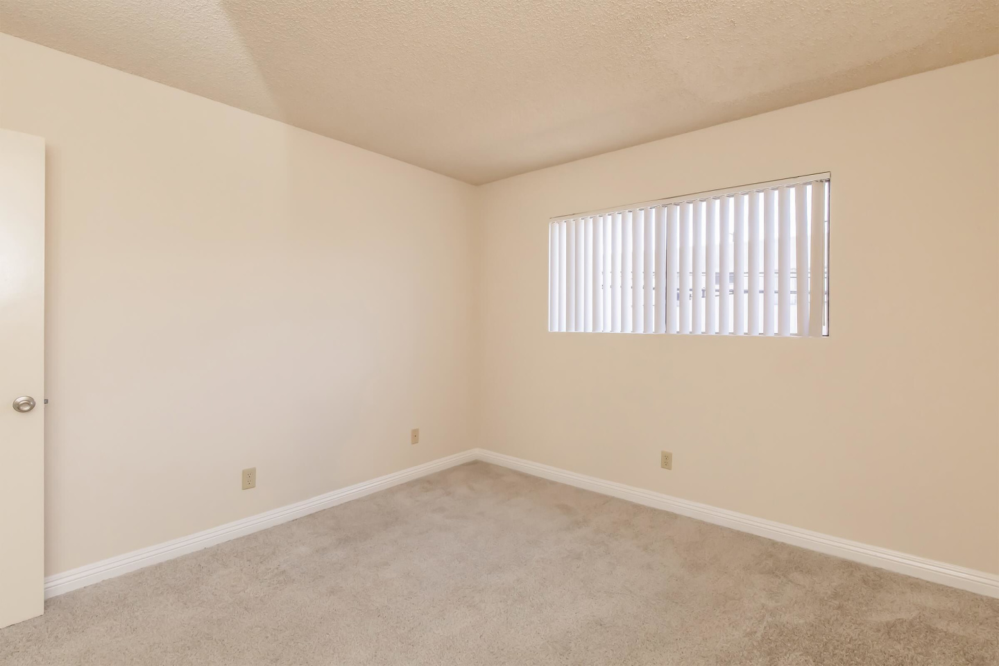 Ocean West Apartments Image 38