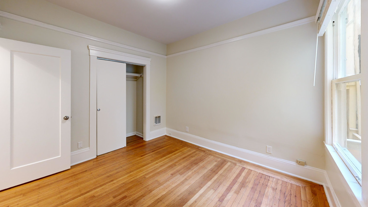 325 9th Avenue Image 11