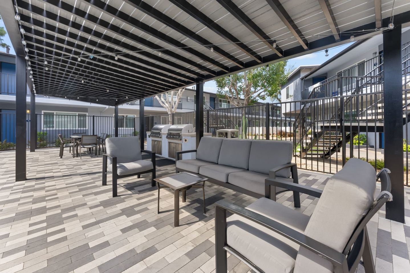 The Circle Apartments at Long Beach Image 48