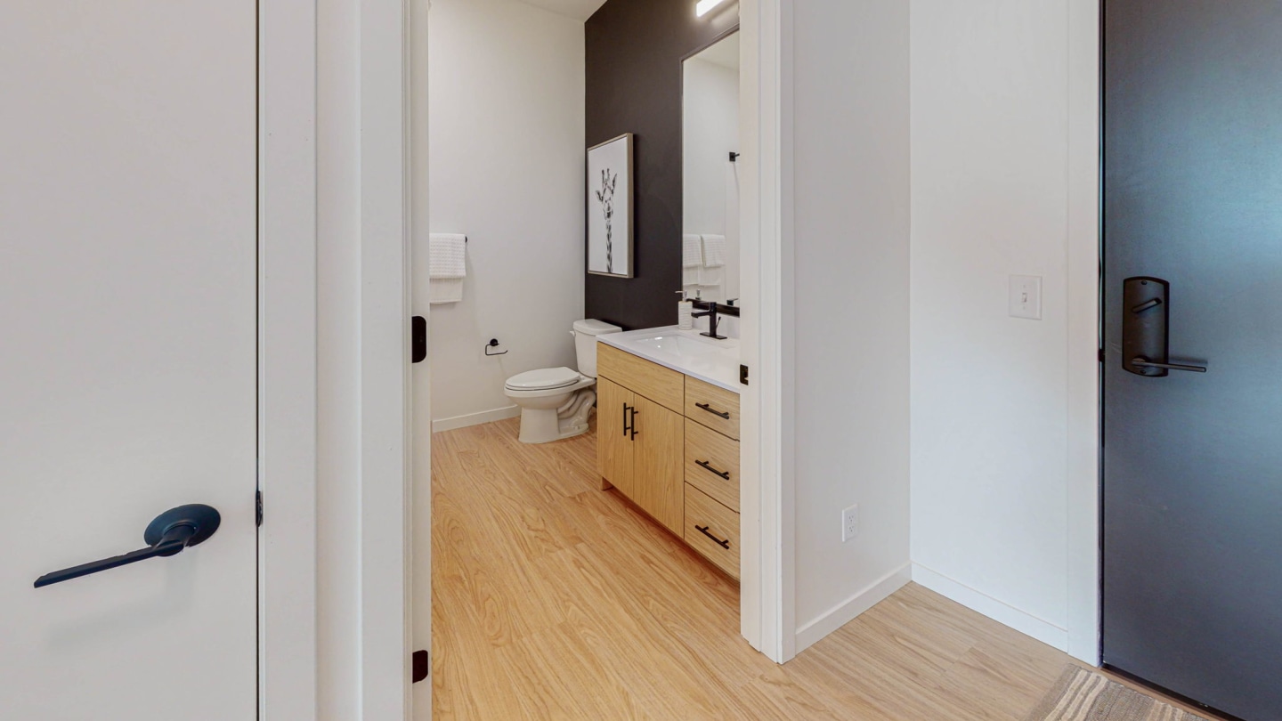 City Line Apartments Image 38