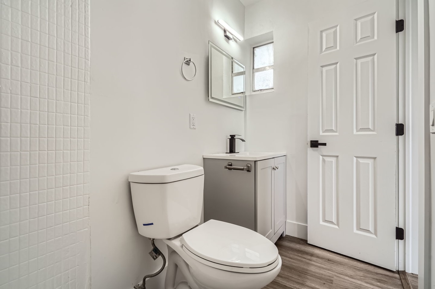 Lakeshore Presidential Apartments Image 5