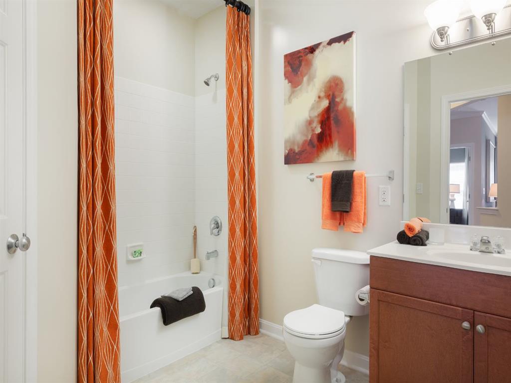 Edgewood Apartments Image 19