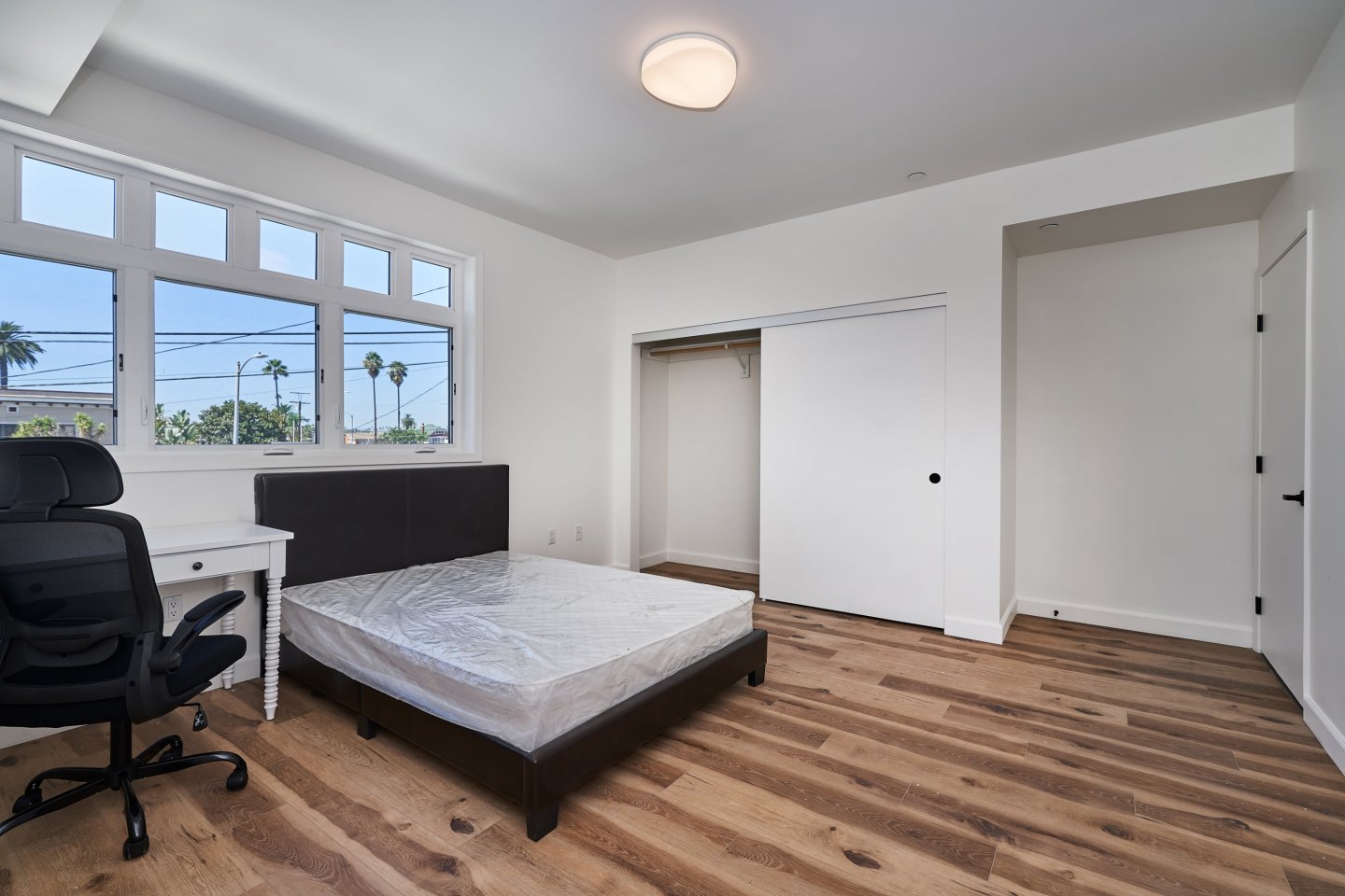 2600 S Catalina Street - Co-Living Image 32