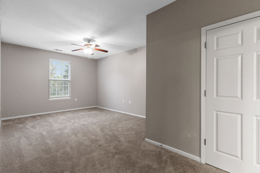 Marble Cliff Commons Image 63