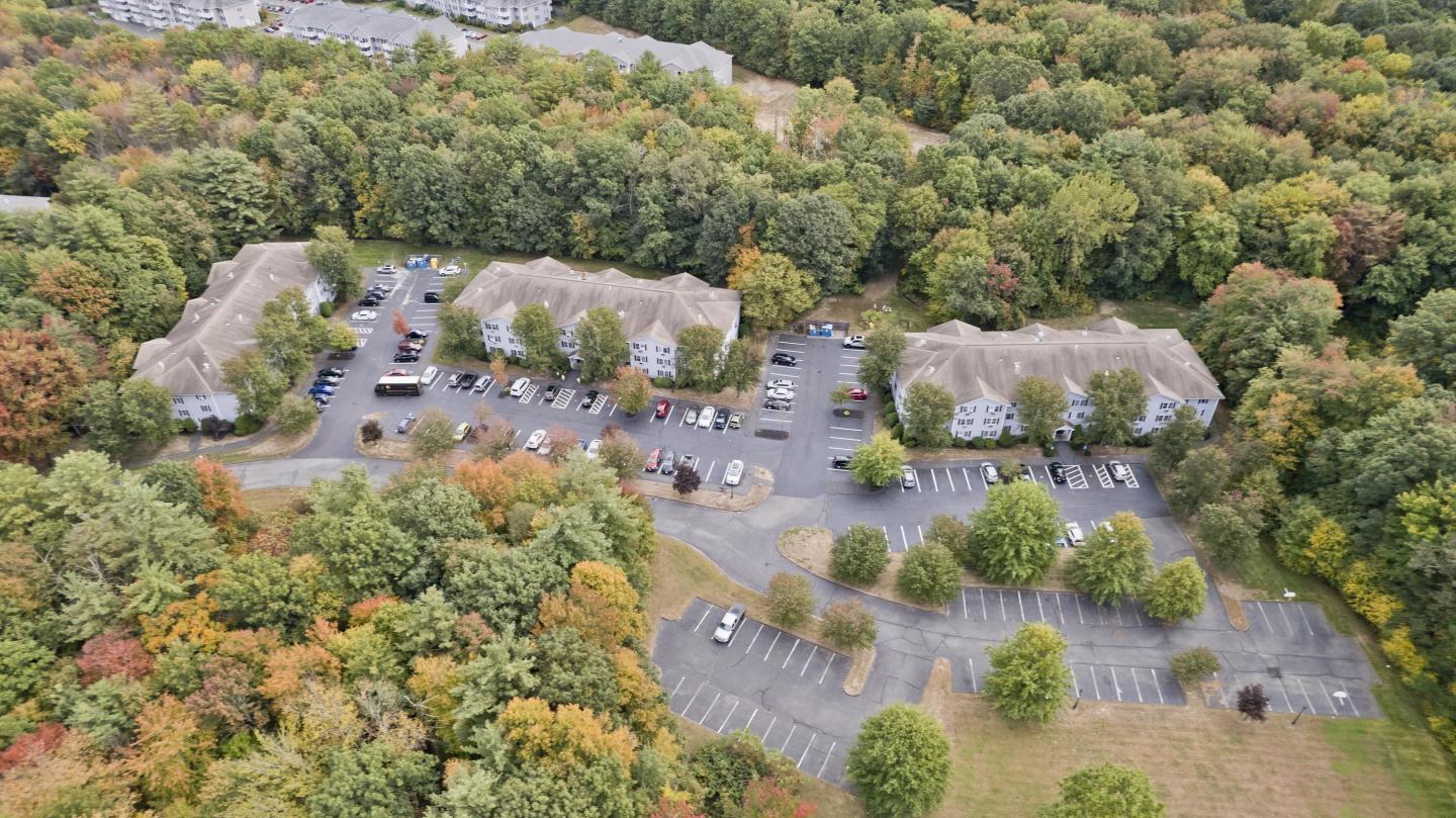 University Crossing Image 14