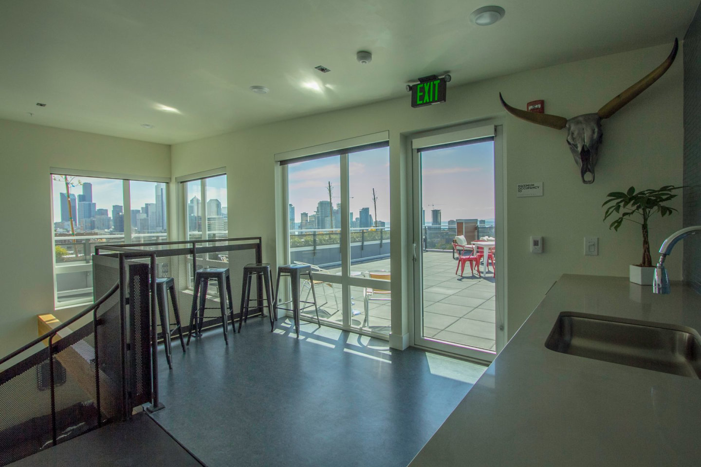 The Local 422 Image 9