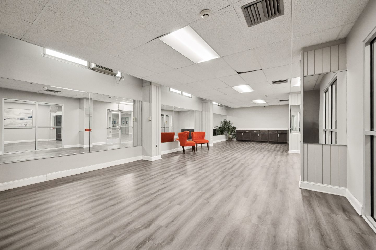 Academia Suites Image 9