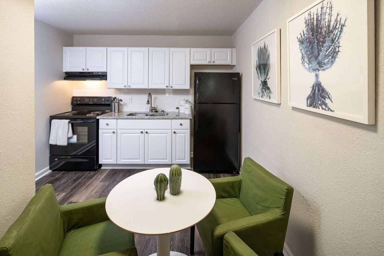 Viceroy Apartments Image 3