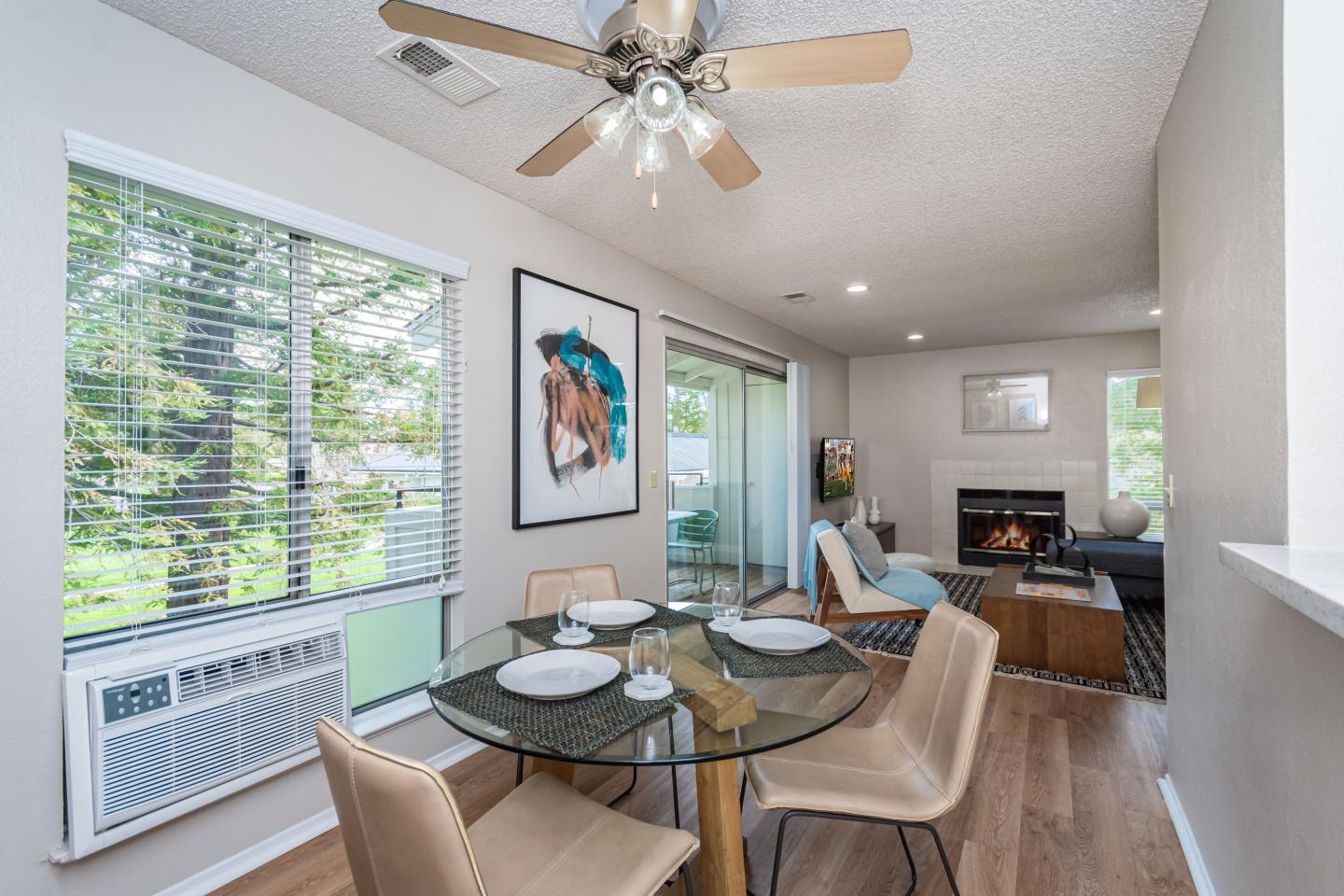 The Grove Luxury Apartments Image 10