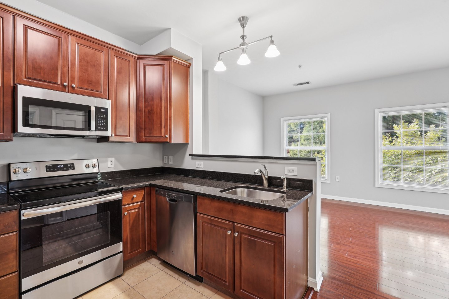 Clayborne Apartments Image 21