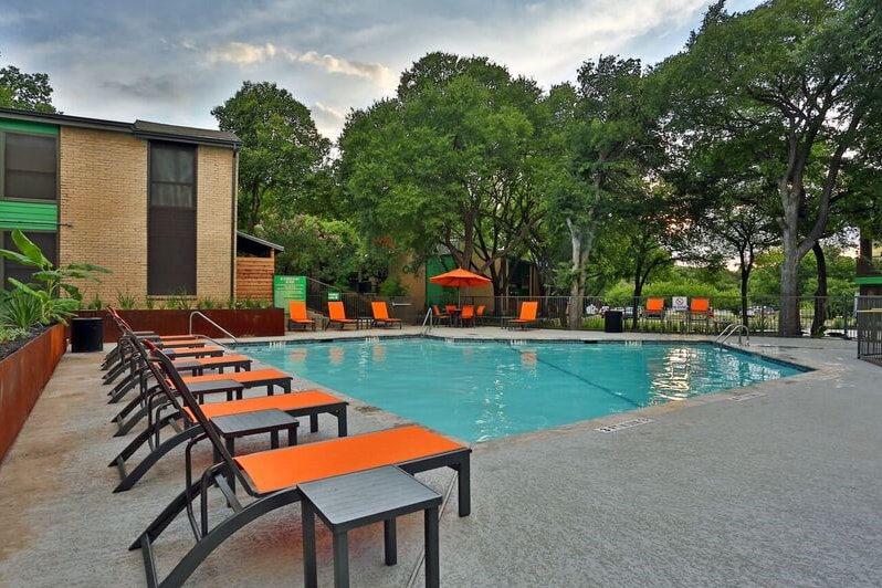 Verde Apartments Image 3