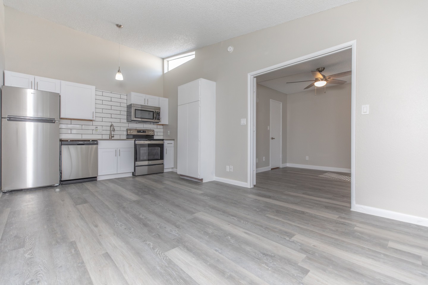Desert Gardens Apartment Community Image 25