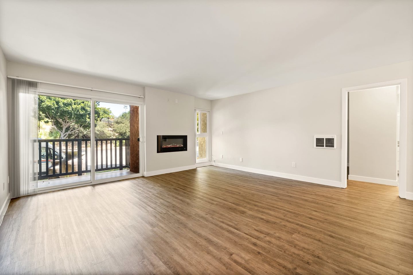 Parkway Terrace Image 17