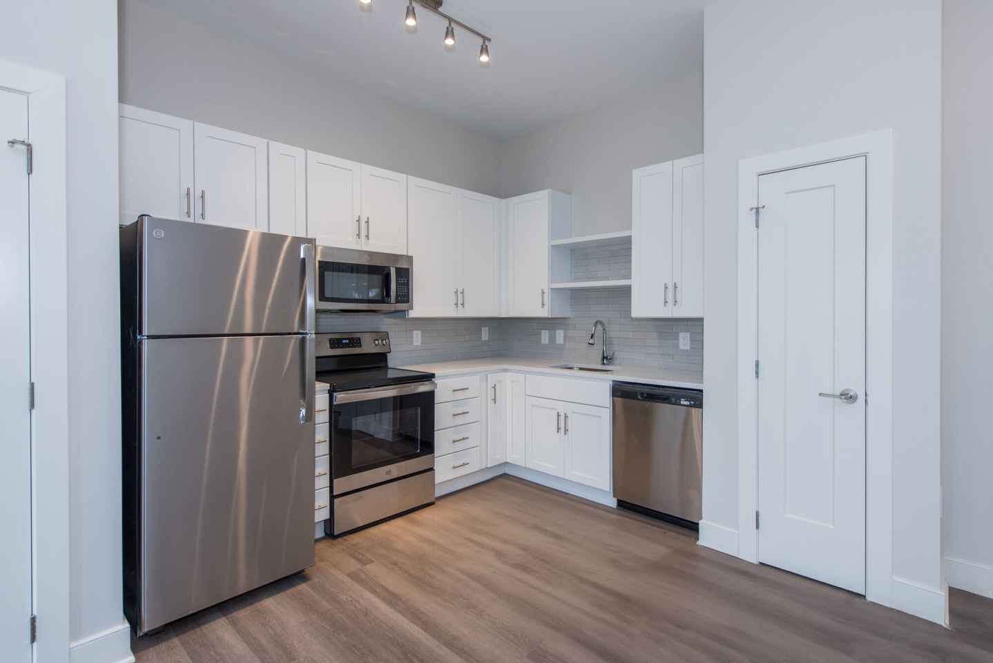 Acclaim at the Hill - Senior Living Image 24