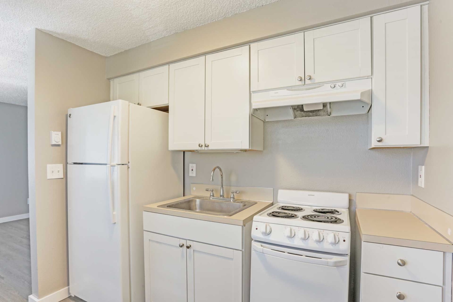 T Street Apartments Image 10