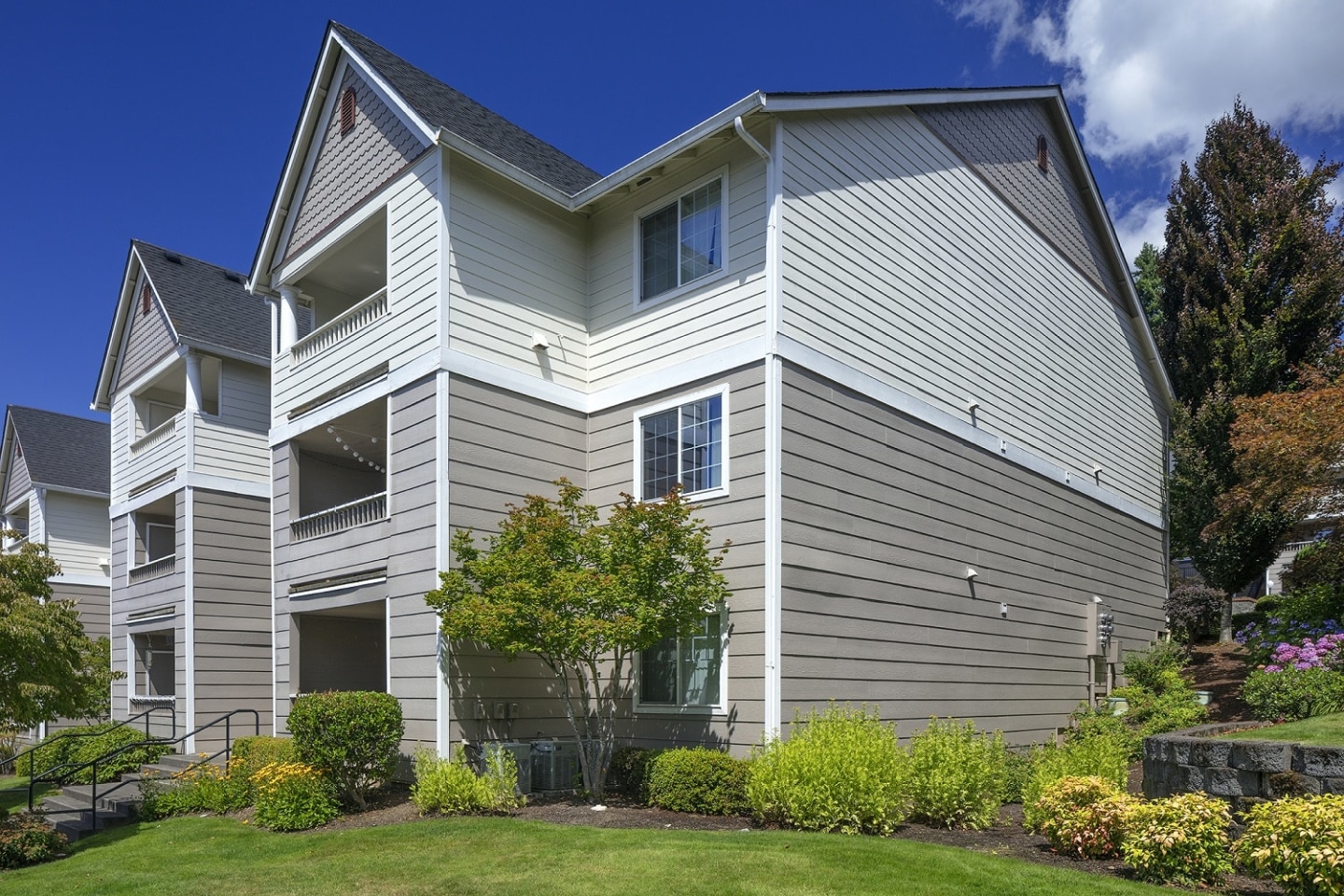 Highland Hills Image 34