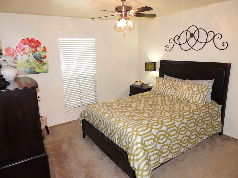 Hillside Apartments Image 10