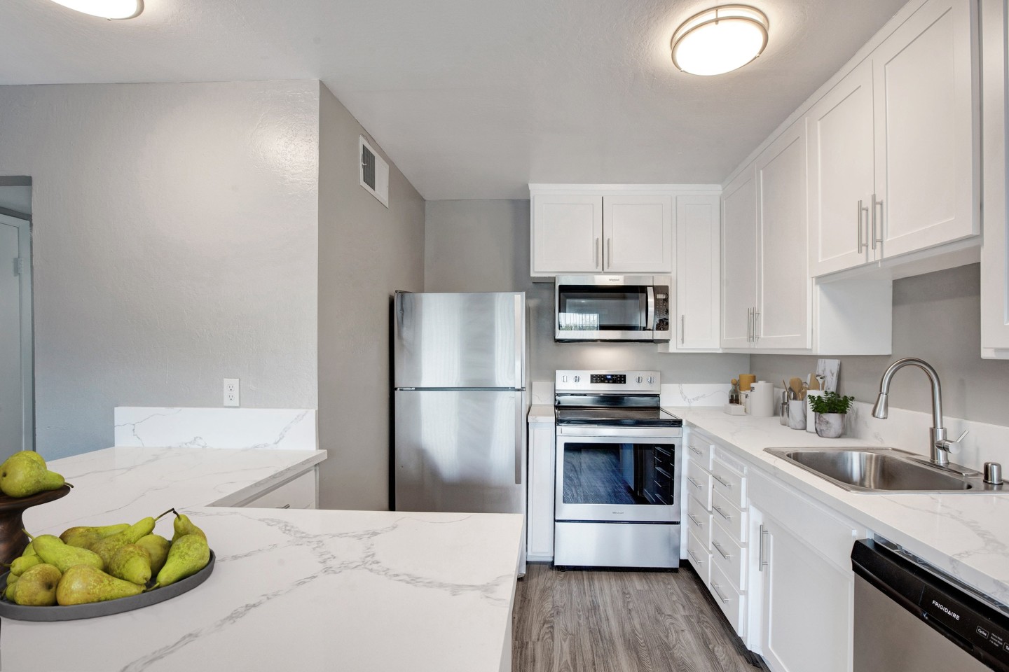 Moxy Apartments Image 8