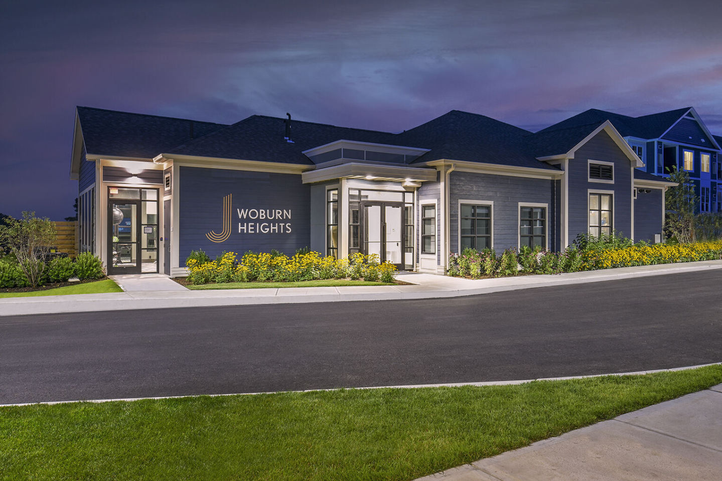 J Woburn Heights Image 13