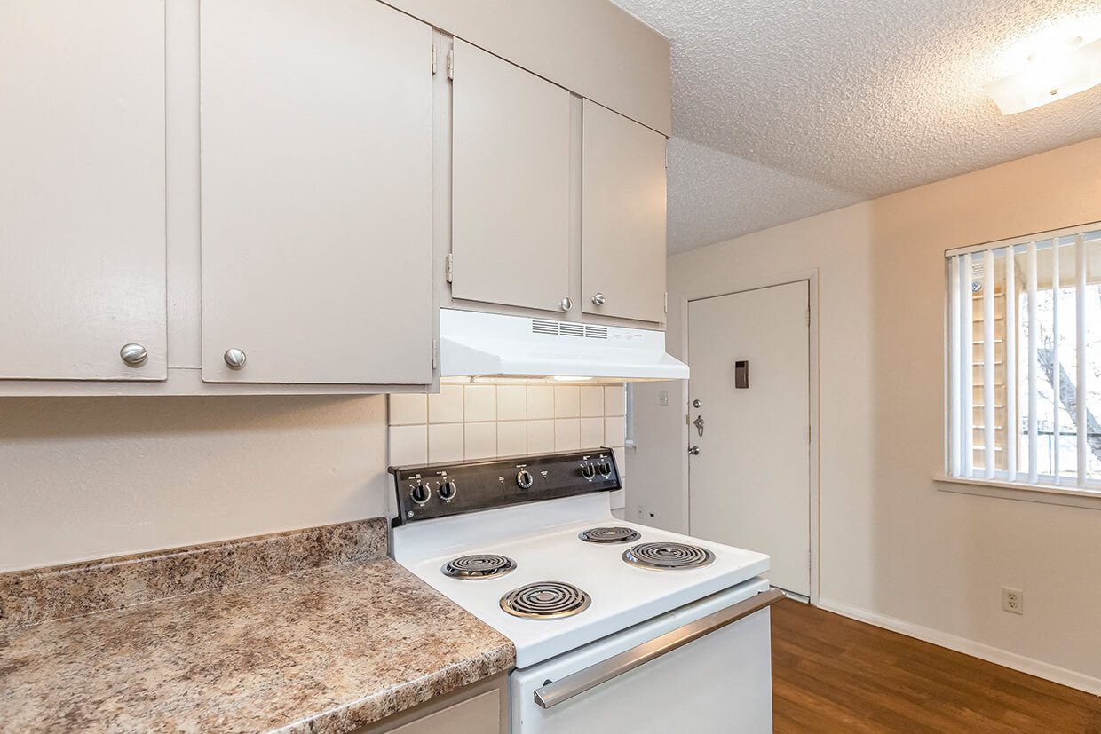 Raintree Apartments Image 18