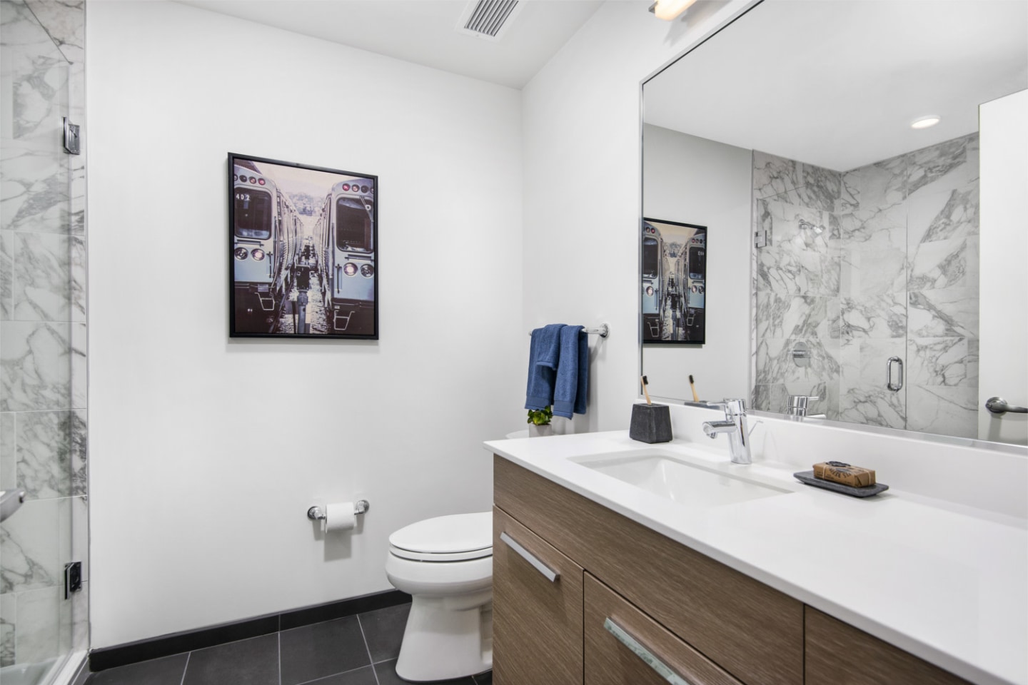 727 West Madison Image 54