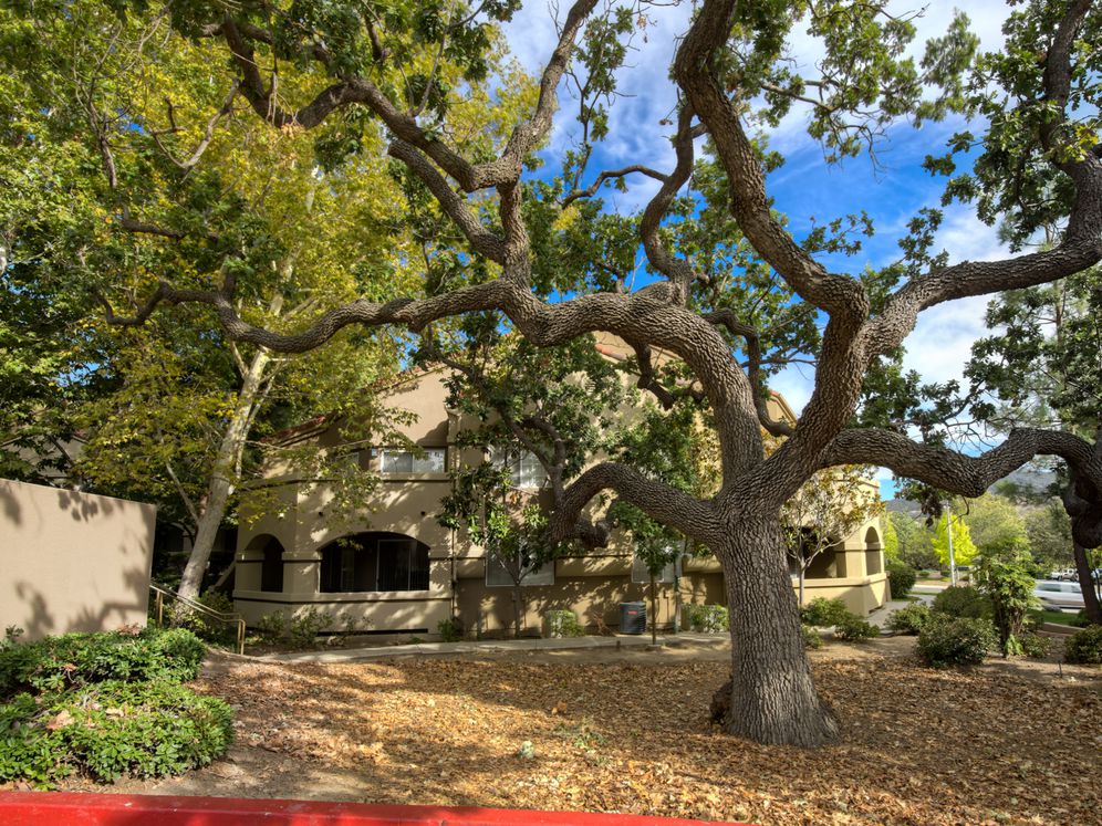 eaves Thousand Oaks Image 2