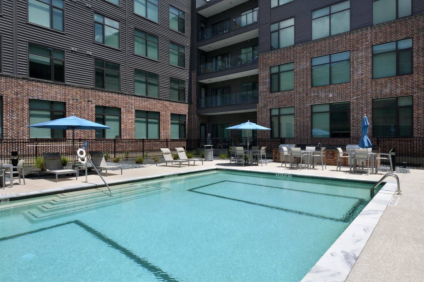 100 Park Image 15