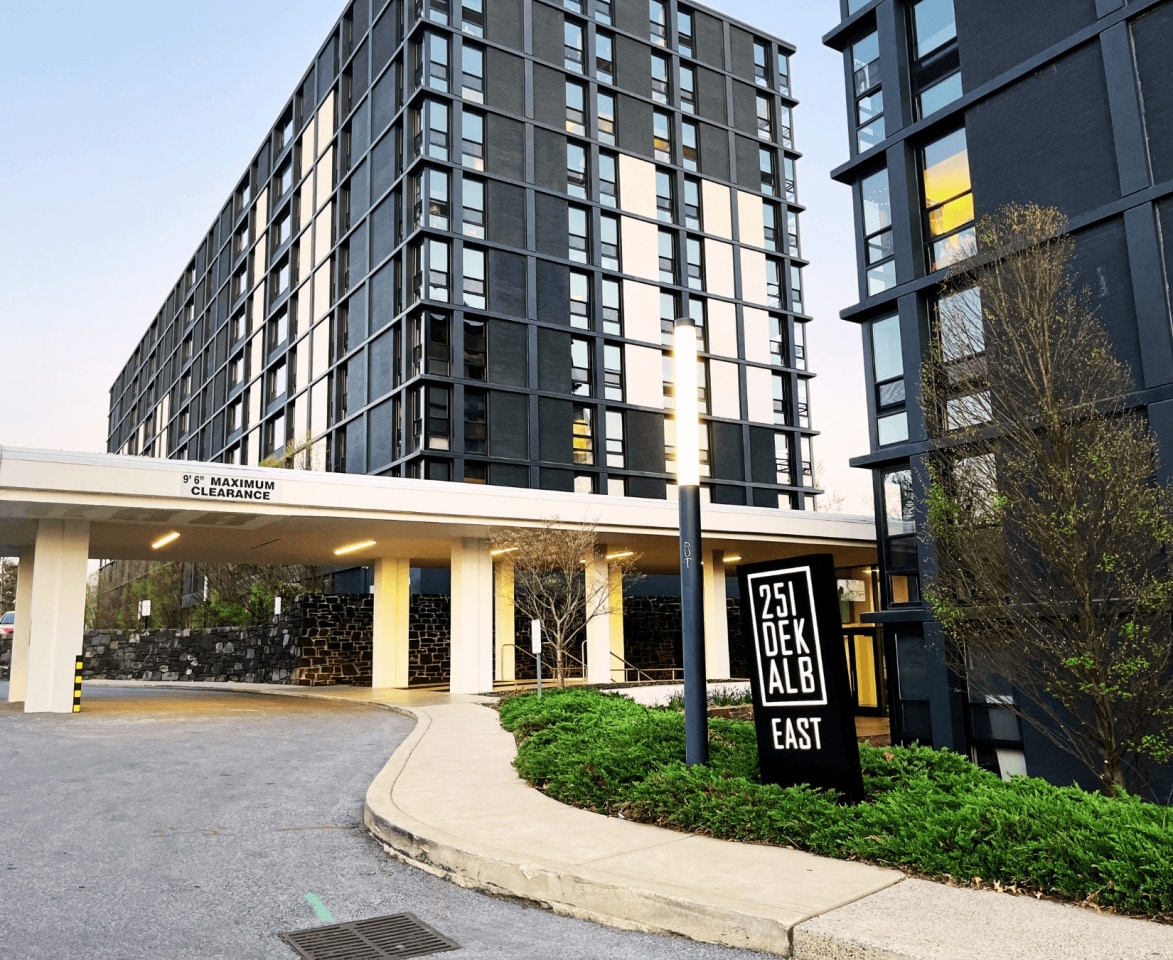 251 Dekalb Image 43