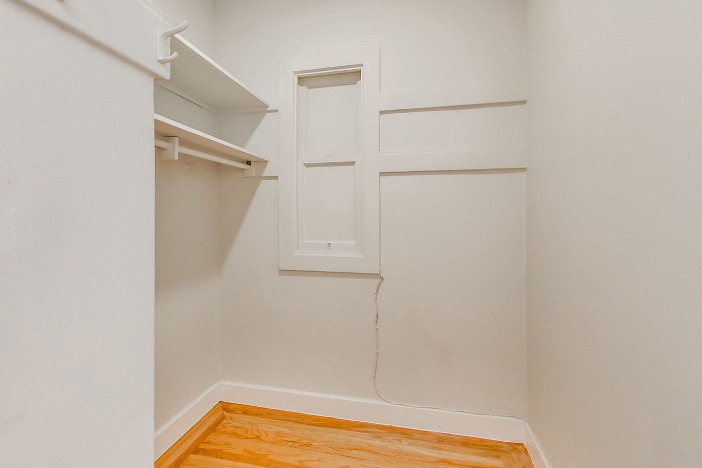 990 Geary Image 6