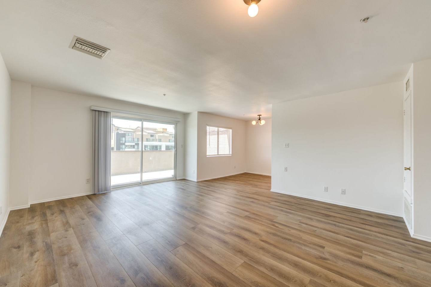 ALUR Apartments Image 4
