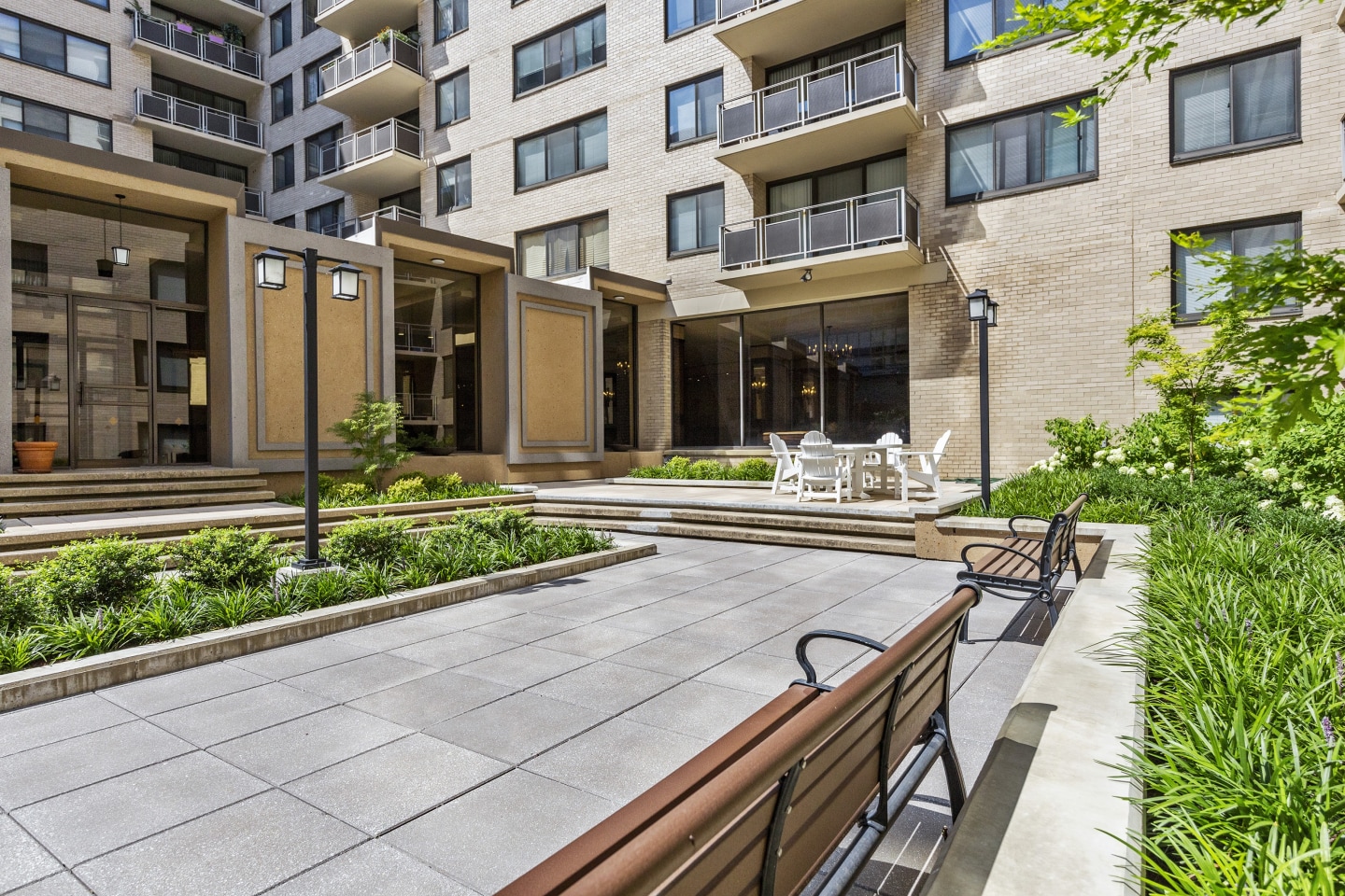 Cole Spring Plaza Image 10