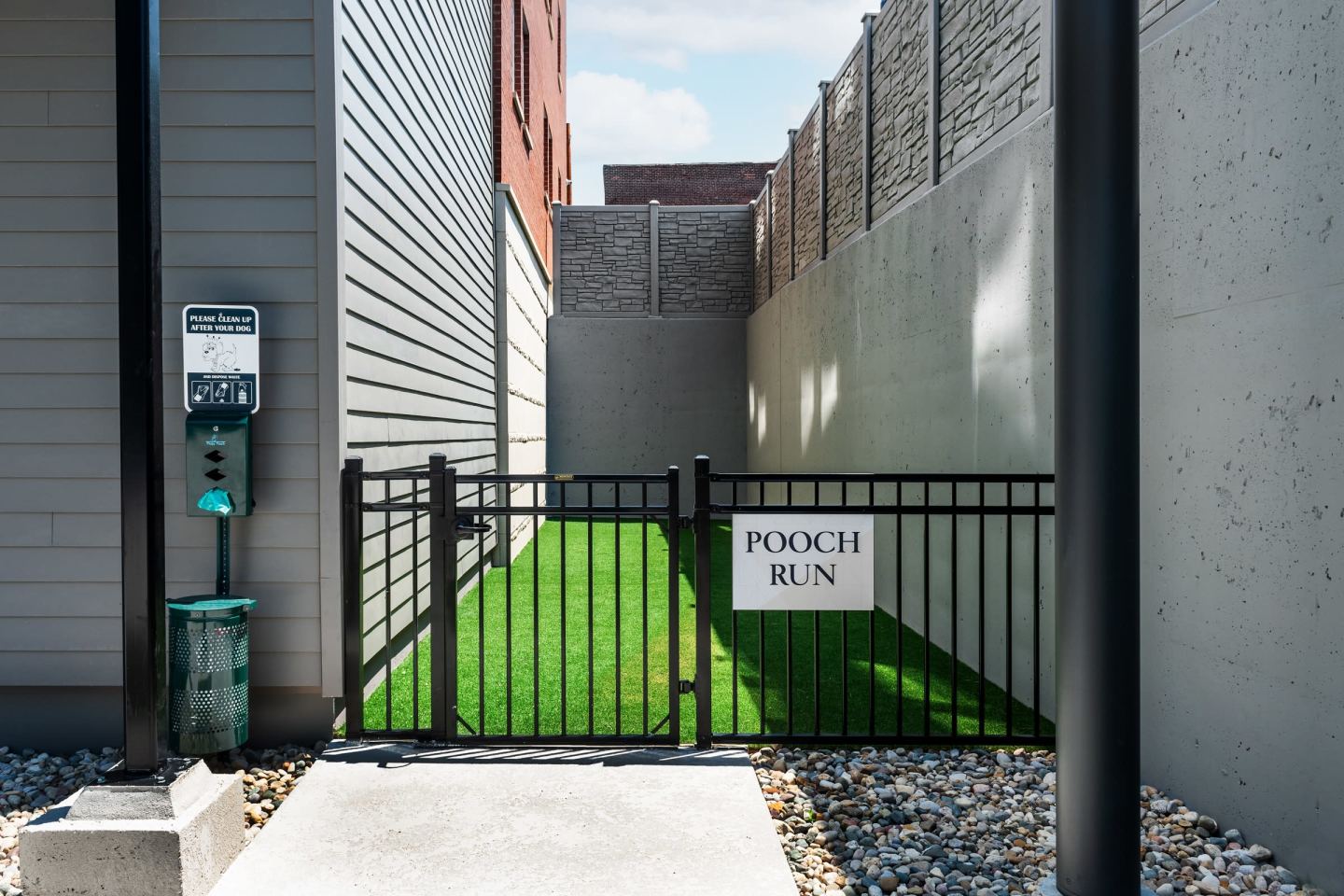 2200 LaSalle Image 13