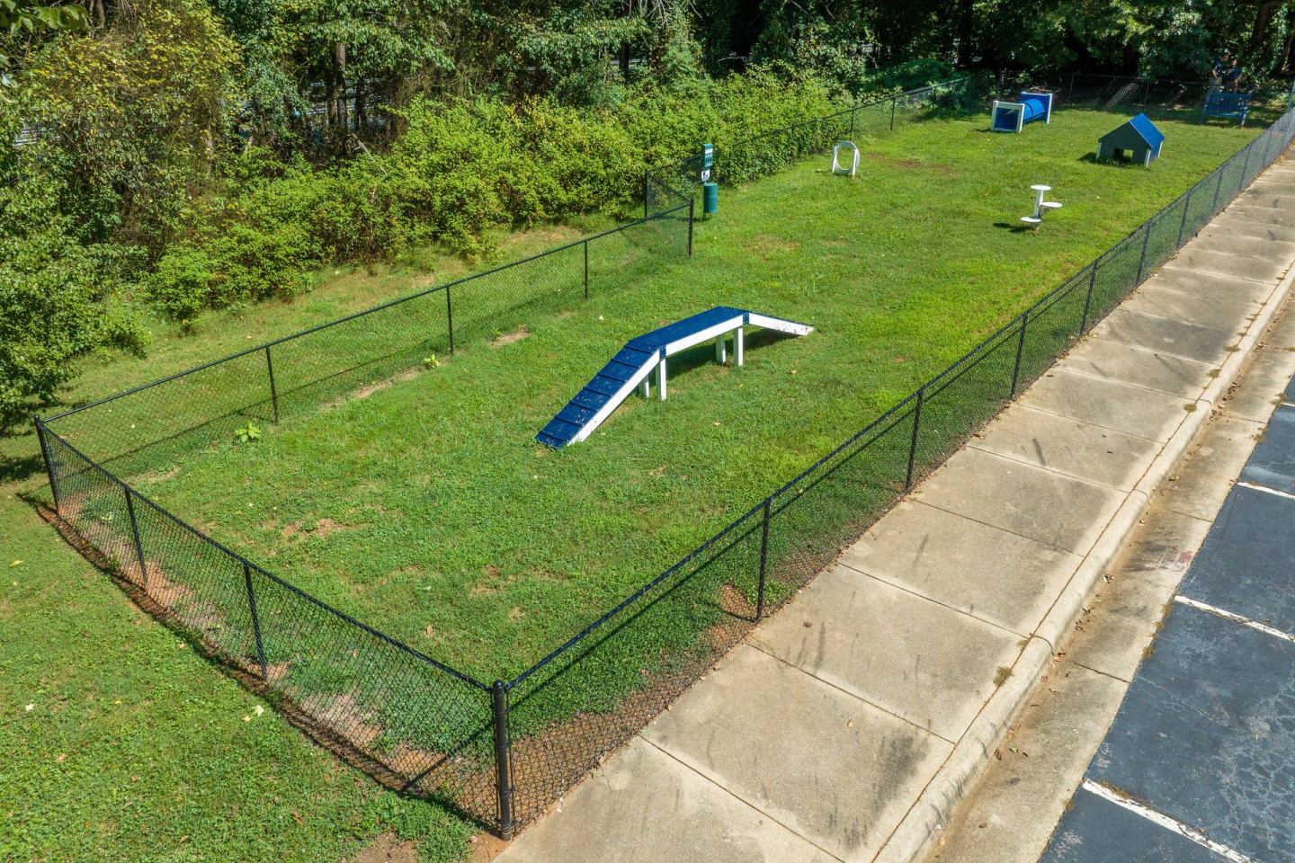 Arlington Apartments Image 12