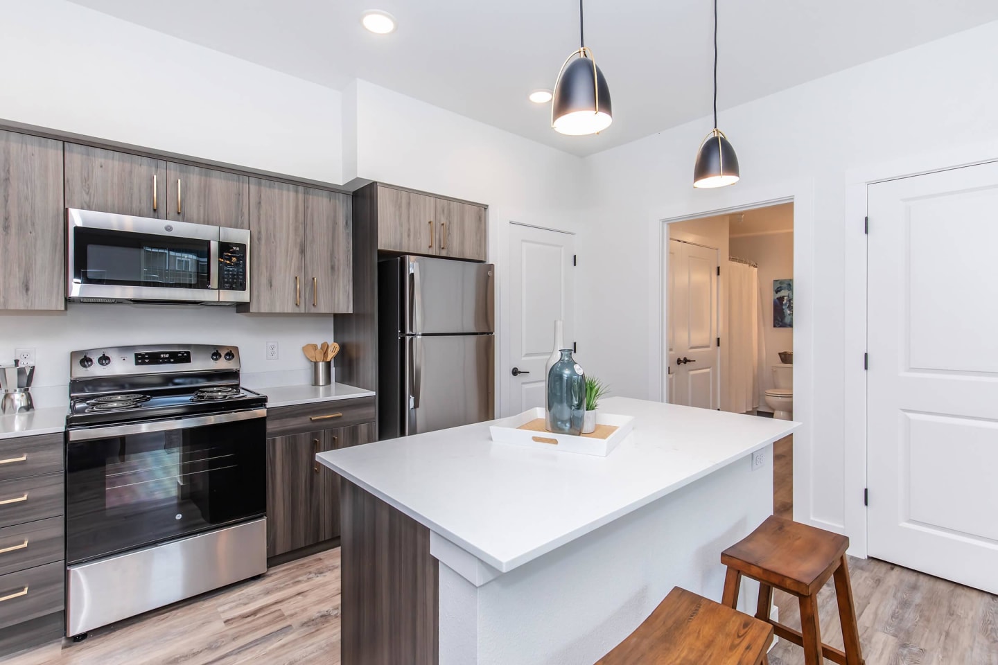 Lakeview Apartments Image 71