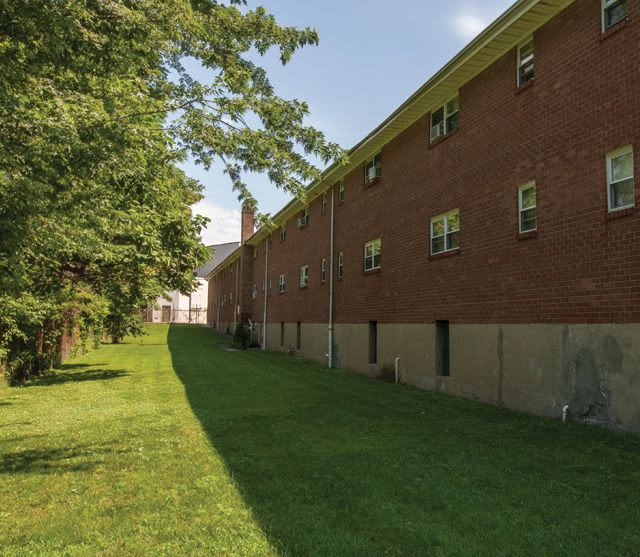 Dahnert Park Apartments Image 3