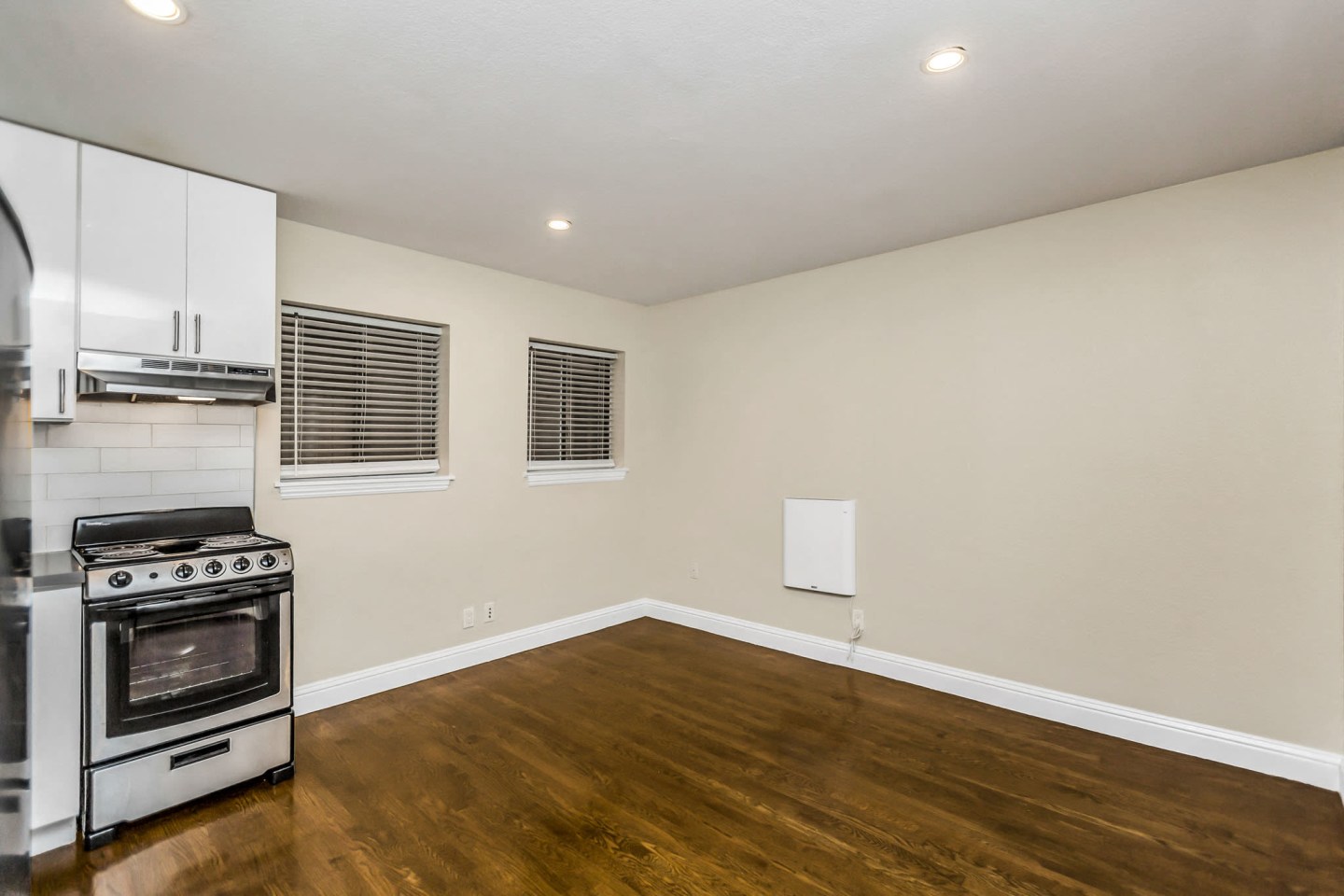 2385 Folsom Image 18