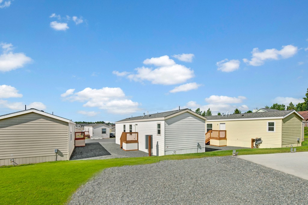 Four Seasons Apartment Homes Image 17