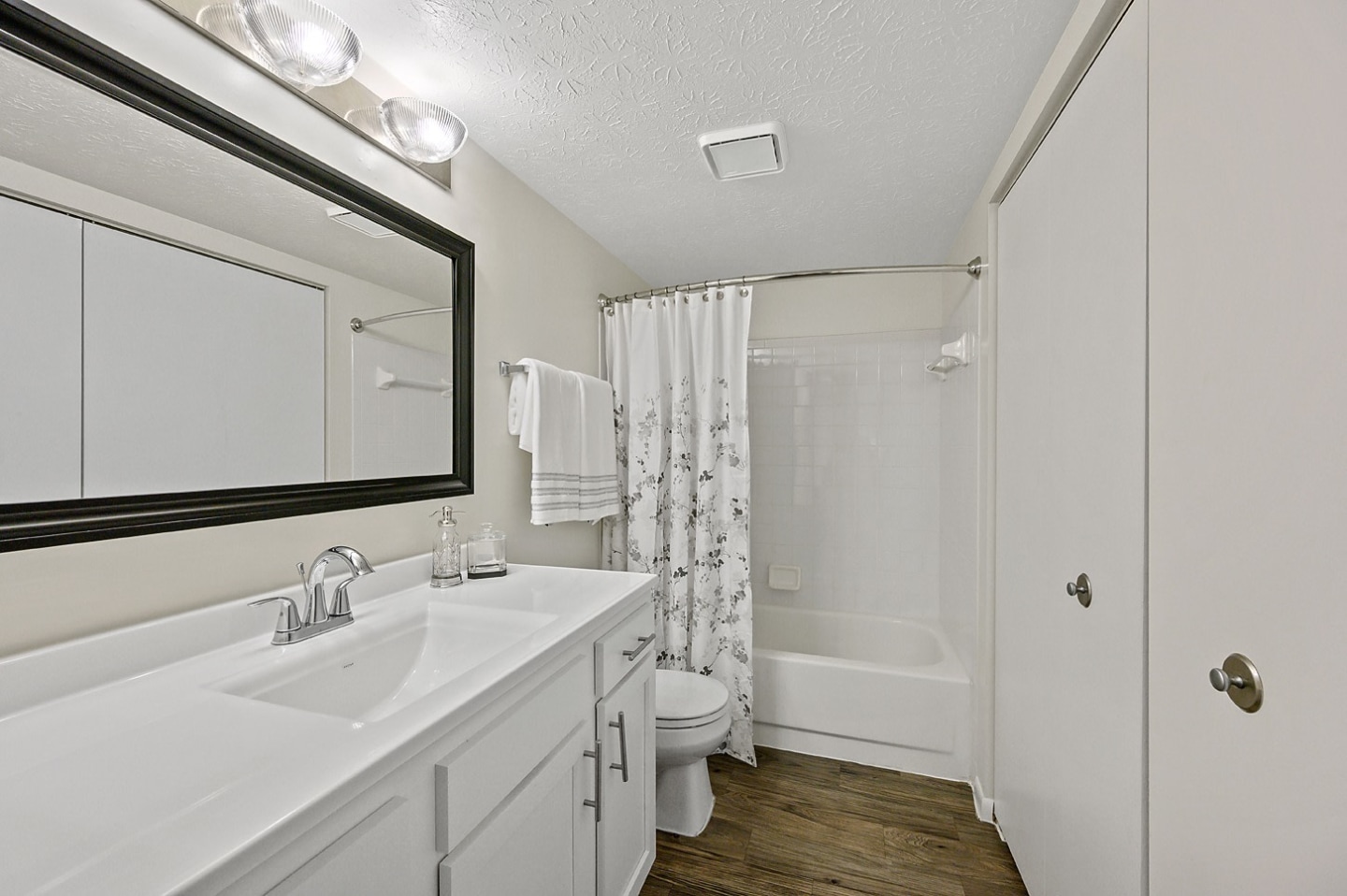 Enclave Image 20