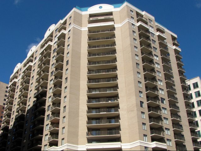 Richmond Square Apartments Image 21