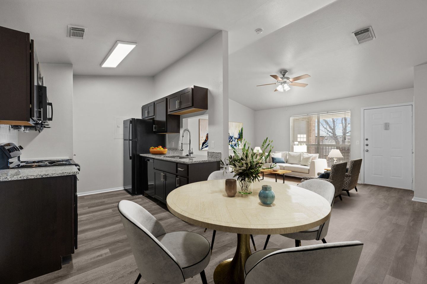 Encino Park Apartments Image 1