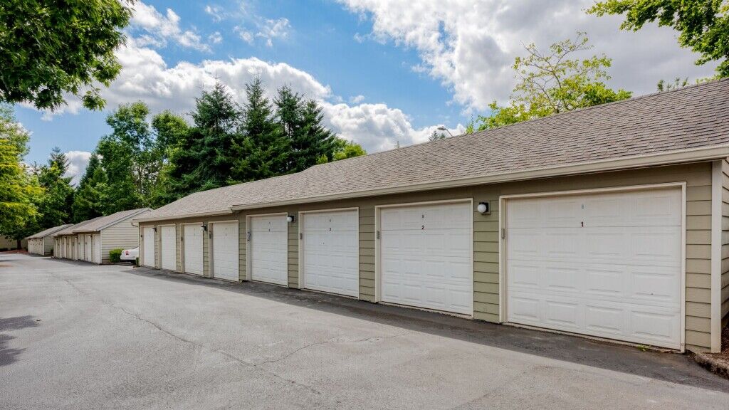 Willamette Falls Court Apartments Image 17