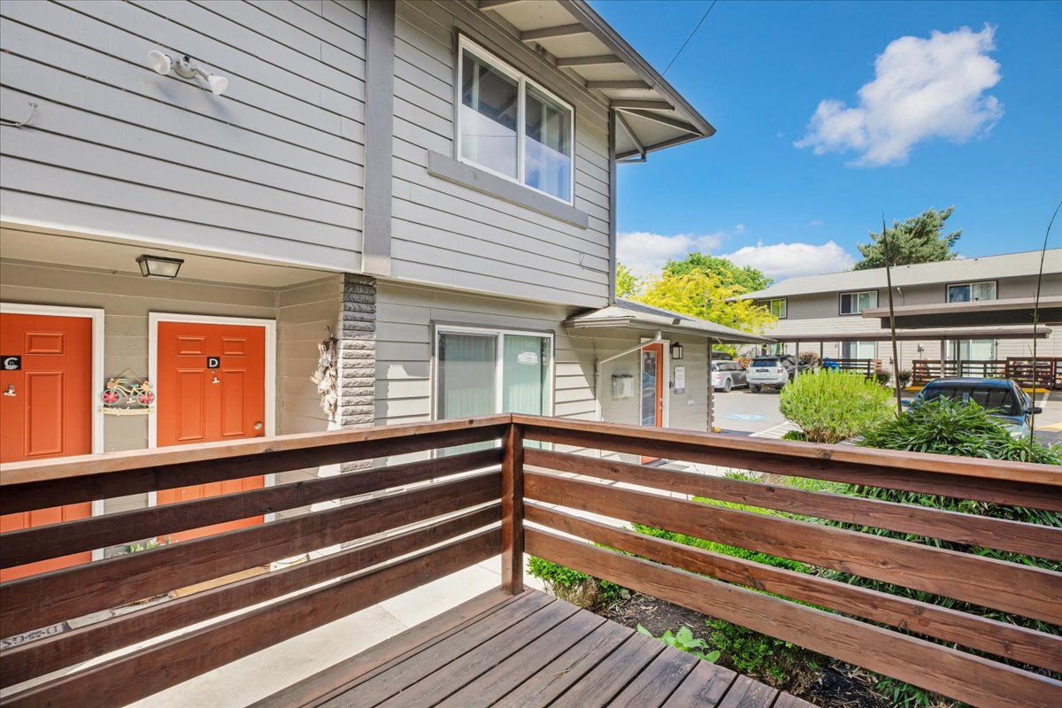 Heritage Crossing Townhome Apartments Image 16