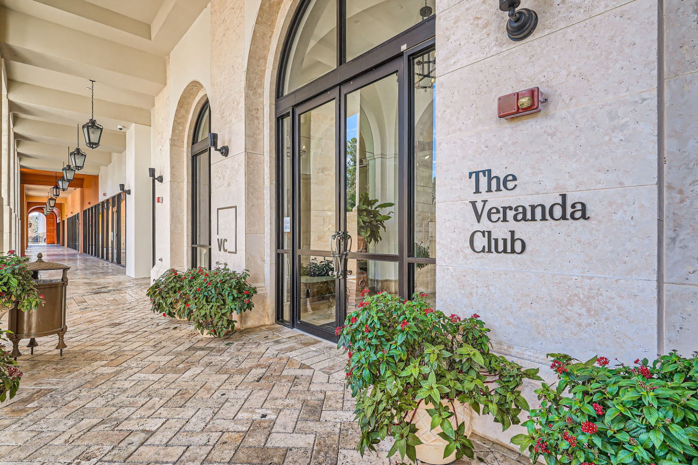 Veranda Club Image 8