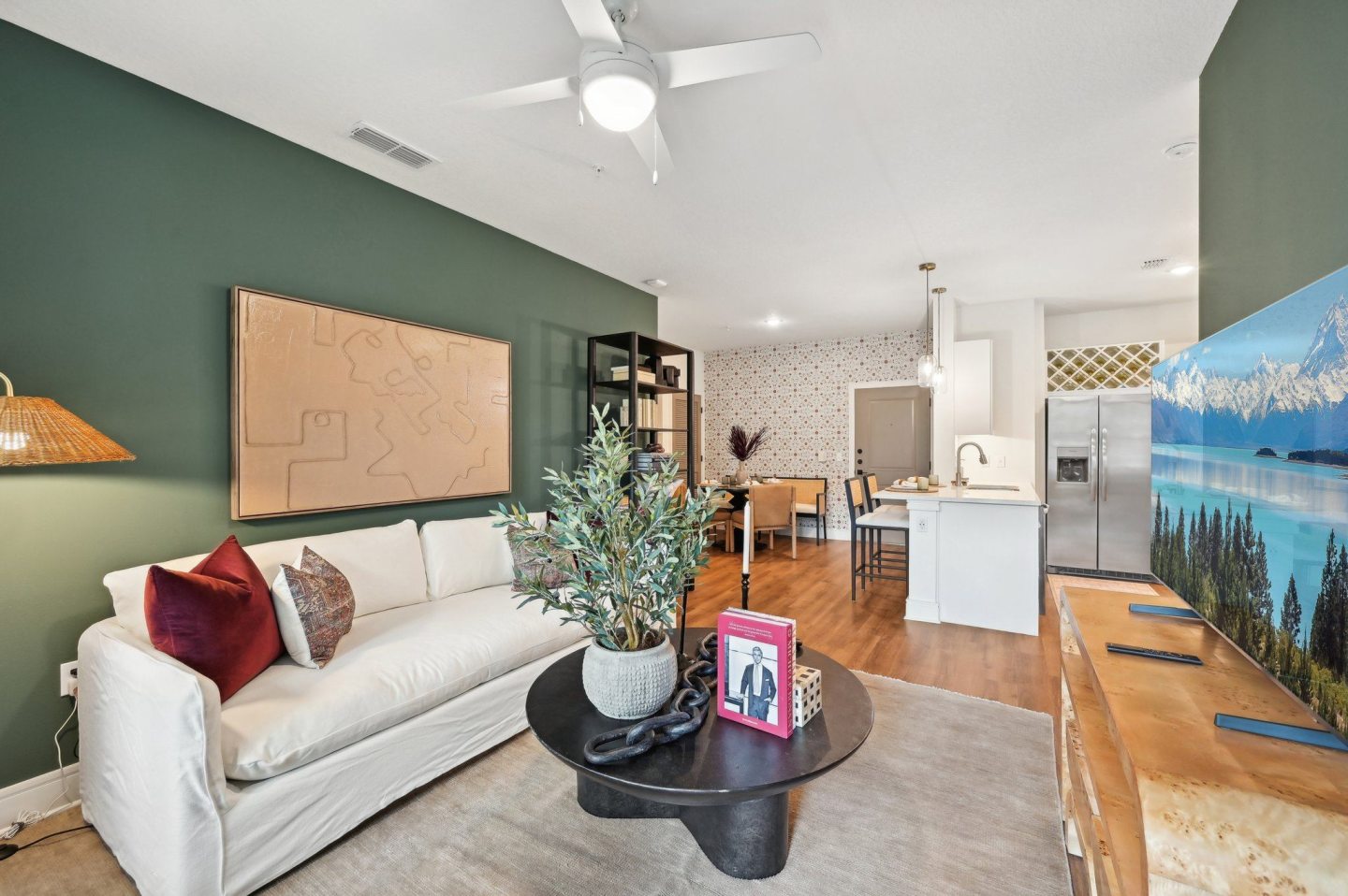 Olana Waterside Apartments Image 33